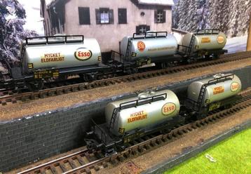 Märklin 4524 + 4528 - 5 zweedse ketel wagons SJ   beschikbaar voor biedingen