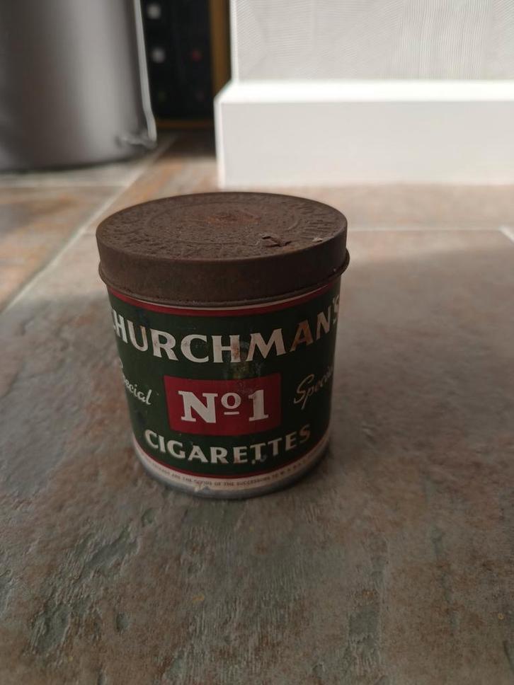 Oud Churchman's Sigaretten Blik, Antiek en Kunst, Antiek | Overige Antiek, Ophalen of Verzenden
