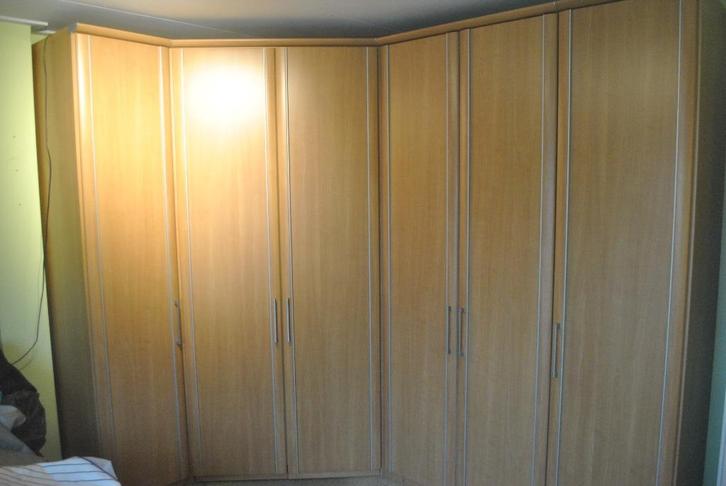 Kledingkast, hoekkast, inloopkast, zeer nette staat, Vesta, Huis en Inrichting, Kasten | Kledingkasten, Gebruikt, 200 cm of meer