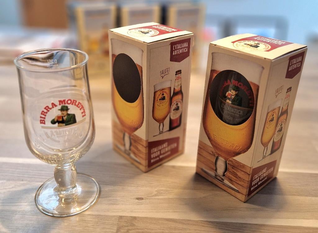 Birra Moretti bierglazen, Verzamelen, Ophalen of Verzenden, Nieuw, Glas of Glazen, Overige merken