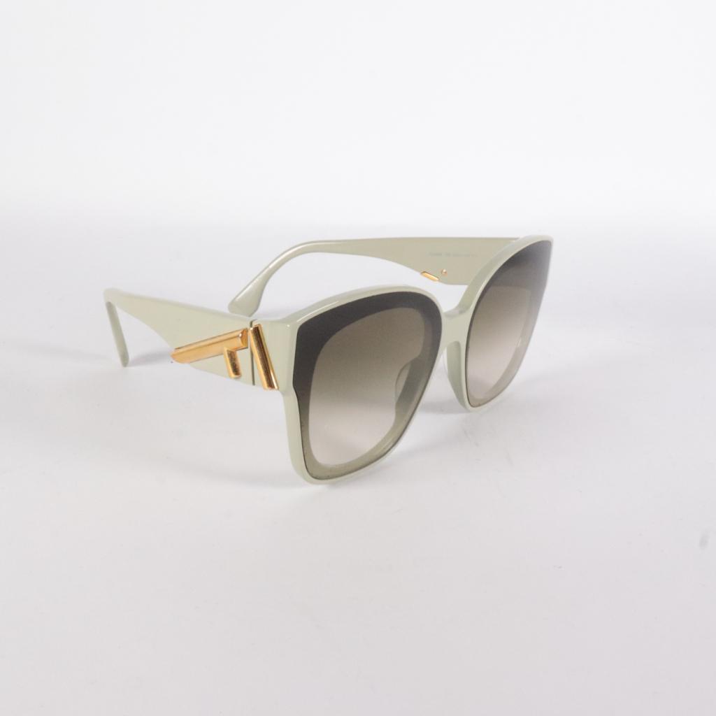 Fendi Dames Zonnenbril - Nette staat, Flex Ltd., Gebruikt, https://flex.com/contact-us, Nobelstraat 10, 5807 GA Oostrum LB, Limburg, Nederland