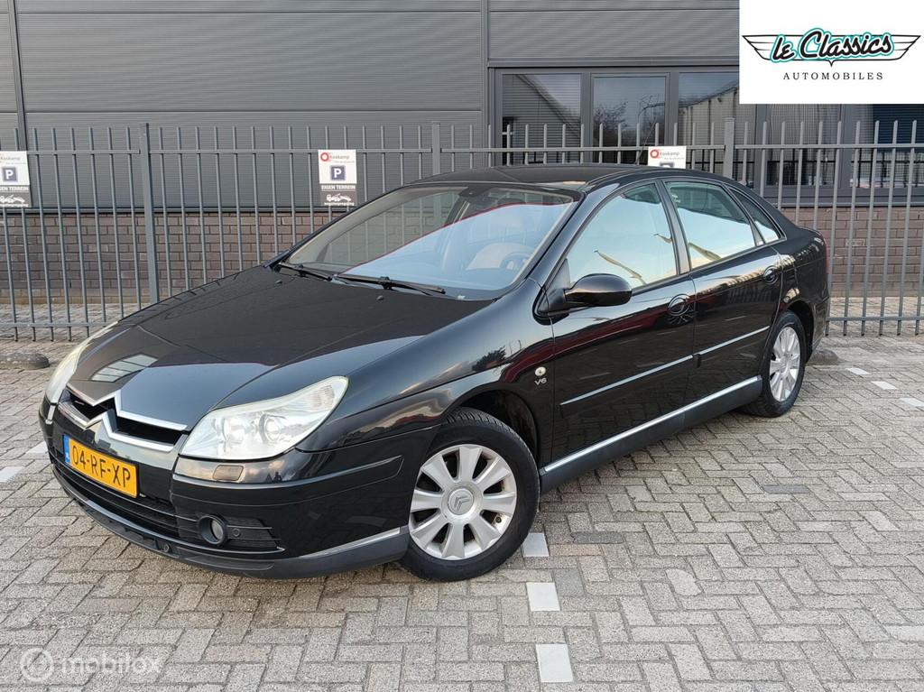 Citroen C5 3.0 V6 Exclusive | 2005 | trekhaak | nw apk, Auto's, Citroën, Gebruikt, 2946 cc, Zwart, Bedrijf