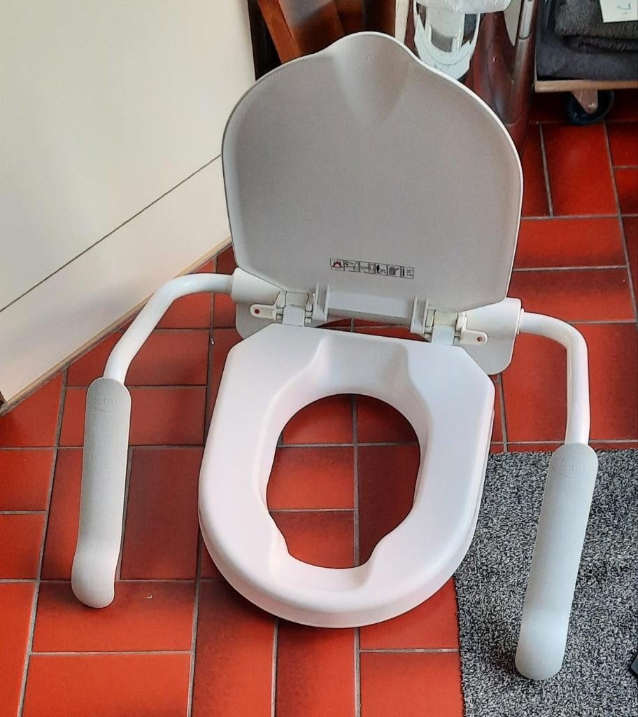 Toiletverhoger Etac Hi-Loo 6 cm, Diversen, Verpleegmiddelen, Ophalen of Verzenden, Gebruikt