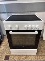 Te koop Beko keramisch fornuis op 2 fasen in Nieuwe Staat, Ophalen of Verzenden, Zo goed als nieuw, Minder dan 45 cm