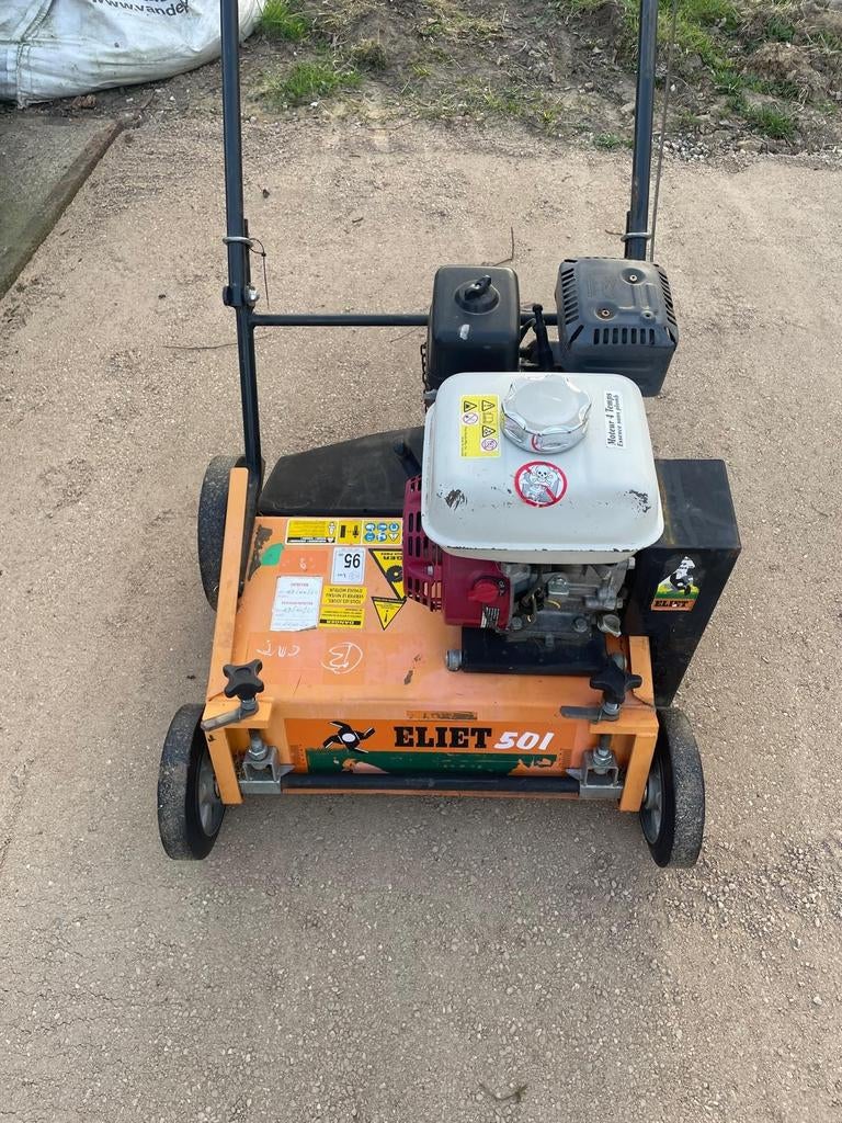 Verticuteermachine eliet 501 met honda motor, Tuin en Terras, Verticuteermachines, Ophalen of Verzenden, Benzine