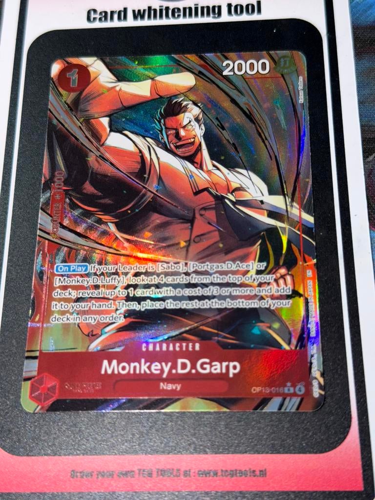 Monkey D. Garp OP13-016 Carrying On His Will NM/M, Ophalen, Zo goed als nieuw