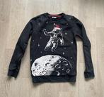 Zwarte kersttrui - astronaut met kerstmuts, Trui of Vest, Ophalen of Verzenden, Zo goed als nieuw, Jongen of Meisje