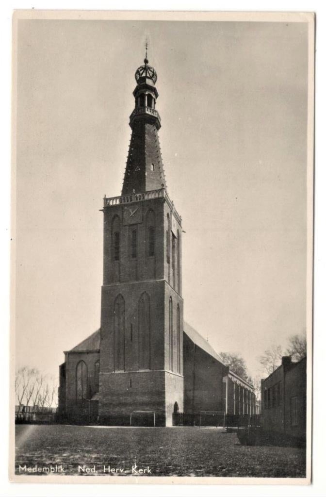 Jt11-105  Medemblik -Kerk, Verzamelen, Ansichtkaarten | Nederland, Verzenden, 1940 tot 1960, Ongelopen, Noord-Holland