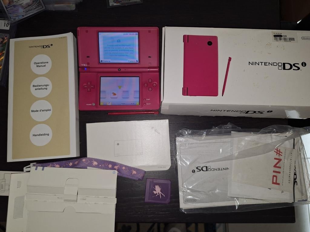 Nintendo dsi pink roze Cib compleet met originele doos, Spelcomputers en Games, Spelcomputers | Nintendo DS, Ophalen of Verzenden