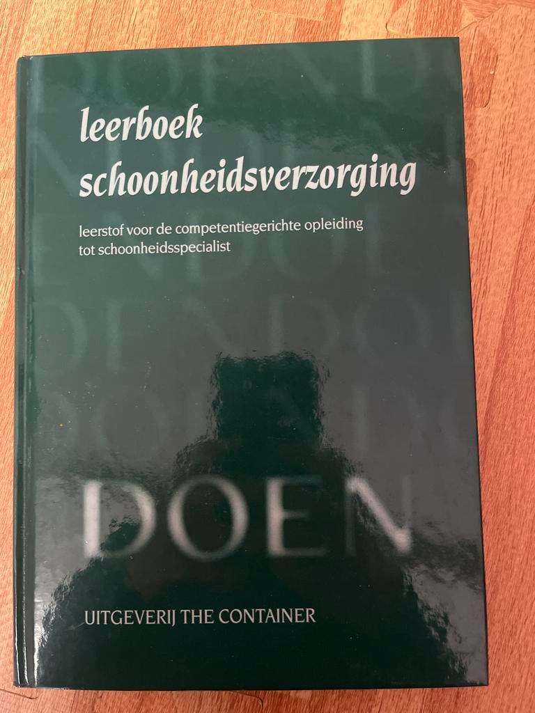 Leerboek Schoonheidsverzorging - Schoonheidsspecialist, Ophalen of Verzenden, Gelezen, MBO