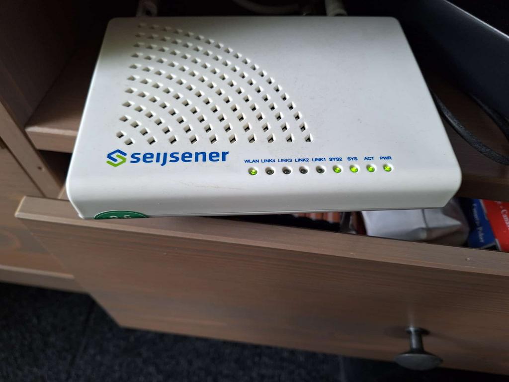 Gevraagd: Seijsener router voor op de camping, Ophalen of Verzenden, Gebruikt
