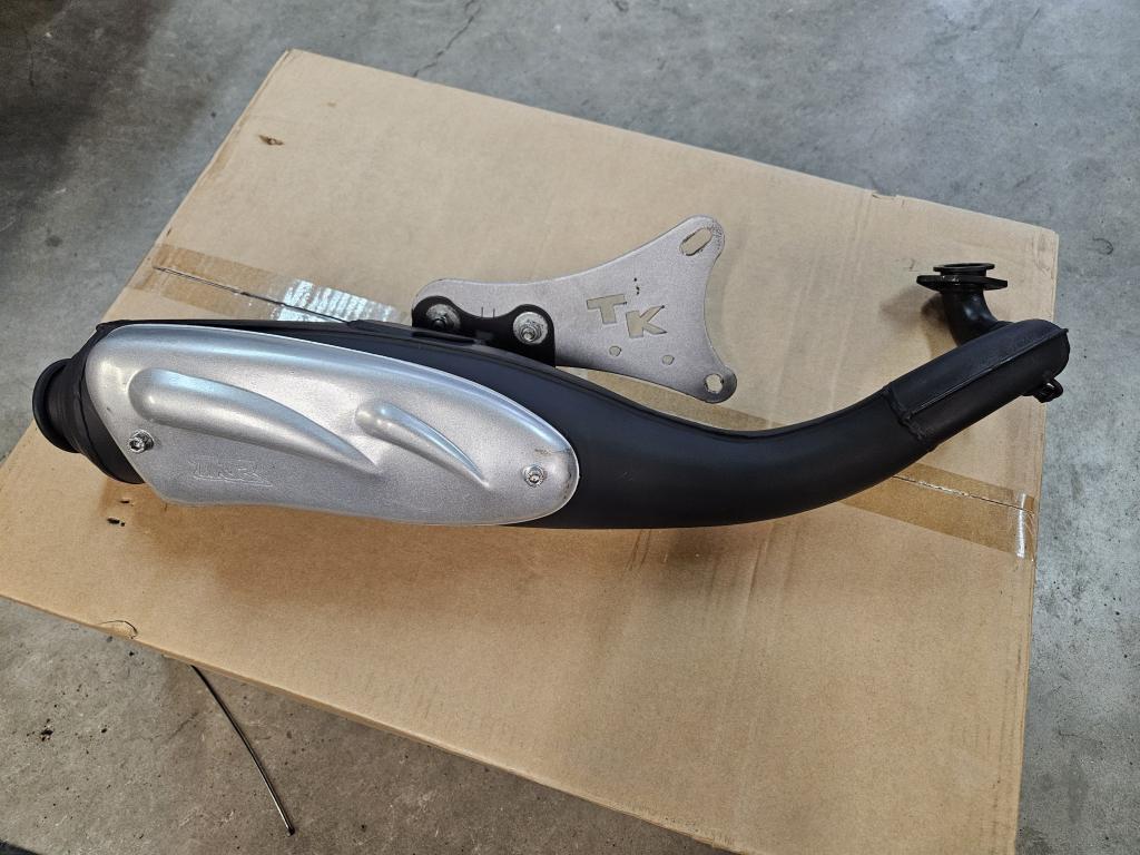 Sport Uitlaat Turbokit 2 Takt Min. Hor Aerox 50/70cc Netjes, Niet ingevuld, Uitlaat, Ophalen of Verzenden, Zo goed als nieuw