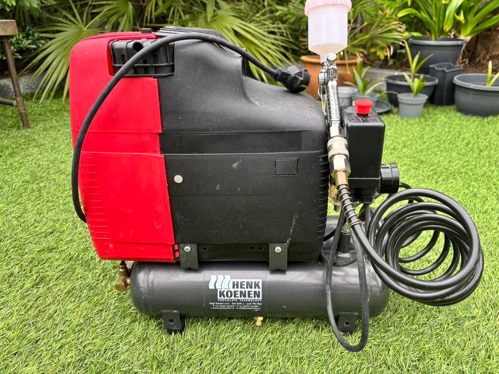 Compressor met airbrush voor patisserie en meer, Ophalen, Gebruikt, 6 tot 10 bar, Minder dan 200 liter/min