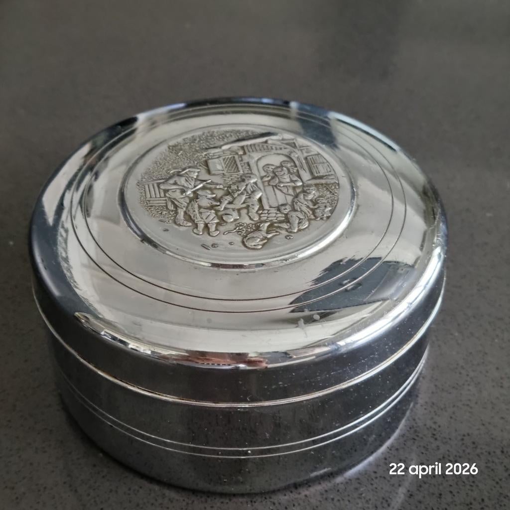 Vintage Snuifdoosje (voor snuiftabak) met Reliëfdecoratie, Ophalen of Verzenden