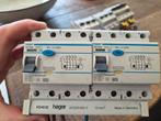 Hager aardlekschakelaar 4 polig 40A 30mA, Doe-het-zelf en Verbouw, Ophalen of Verzenden, Nieuw, Schakelaar