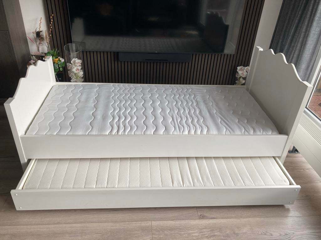 Massief houten bed met handige slaaplade, Huis en Inrichting, Ophalen, Gebruikt, 90 cm, Eenpersoons