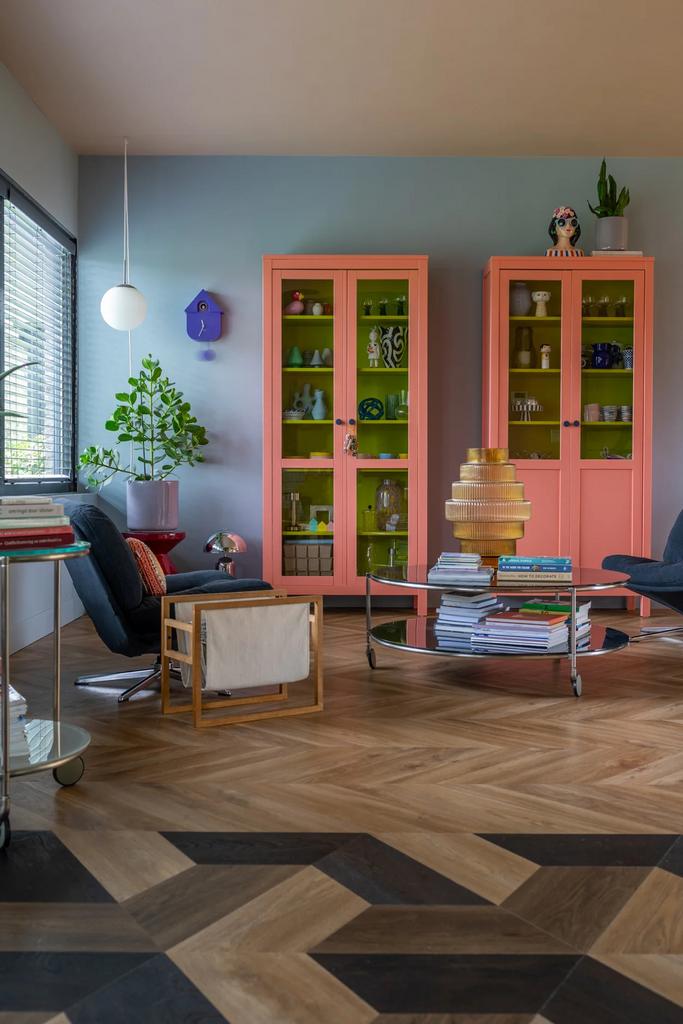 Twee vitrinekasten IKEA, Ophalen, 50 tot 100 cm, Zo goed als nieuw, Minder dan 100 cm