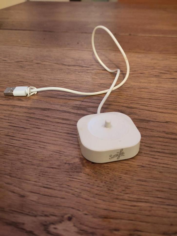 Oplader Smyle tandenborstel, Audio, Tv en Foto, Opladers, Ophalen of Verzenden