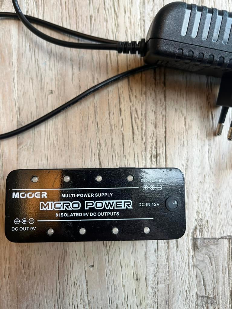 Mooer Micro Power - Multi-power supply voor 9 pedalen, Ophalen of Verzenden, Gebruikt, Overige typen