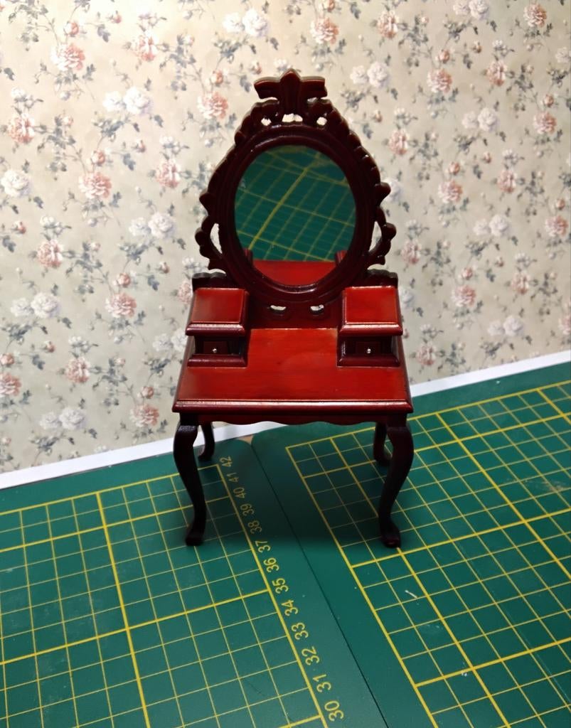 Mahonie houten kaptafel 1:12, Ophalen of Verzenden, Poppenhuis