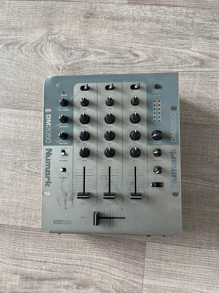 Numark DM2050 mixpaneel, Muziek en Instrumenten, Dj-sets en Draaitafels, Ophalen of Verzenden, Gebruikt, Dj-set, Numark