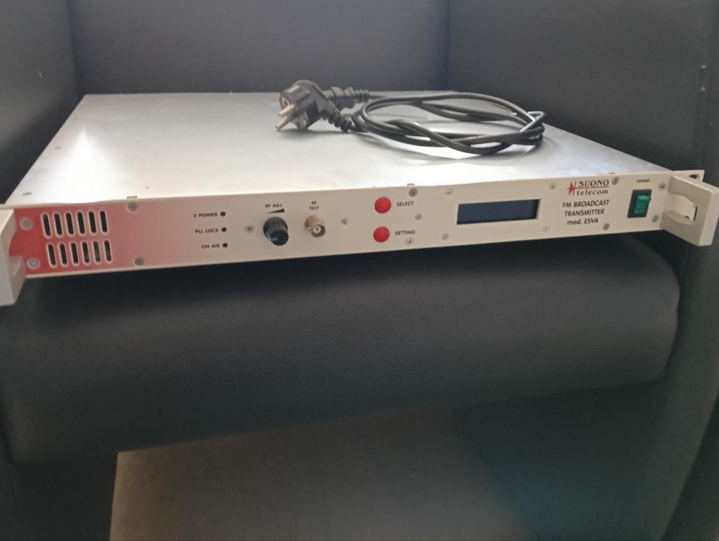 Suono Telecom FM Broadcast Transmitter 50 Watt, Ophalen