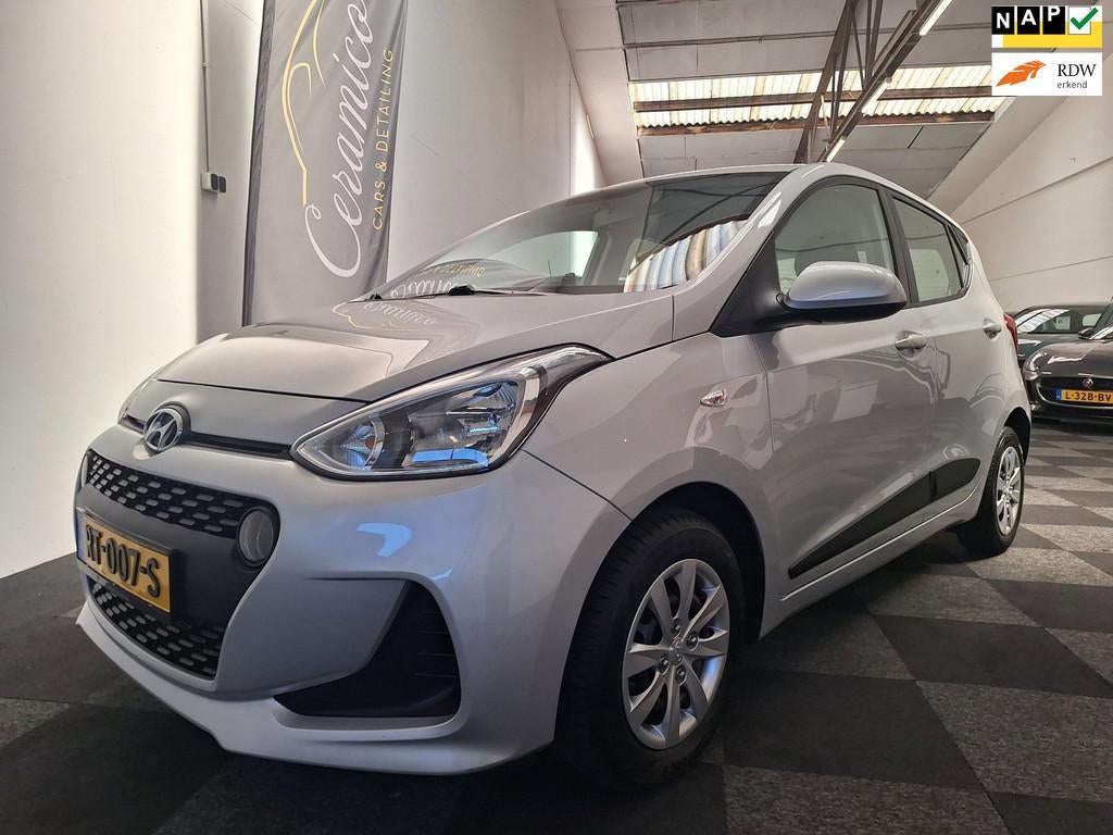 Hyundai I10 2018 Comfort line. Navi, Full opties. 61.000 km., Auto's, Hyundai, Voorwielaandrijving, Stof, Gebruikt, 4 stoelen