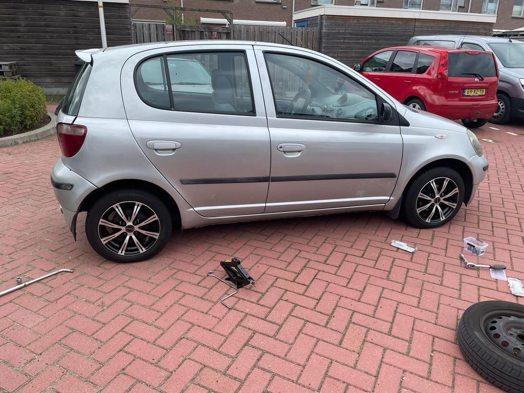 Toyota Yaris P1 Dakspoiler – Origineel, Gebruikt, Achterklep, Ophalen of Verzenden, Toyota