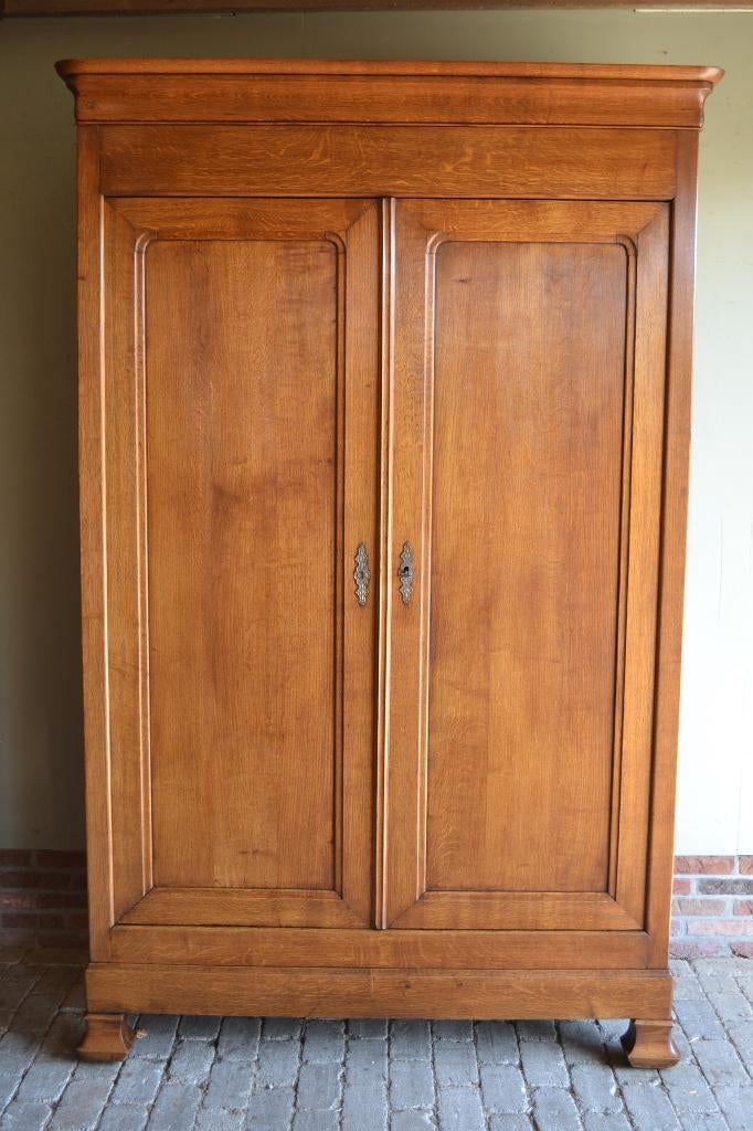 Prachtige strakke antieke eiken houten Louis Philippe kast