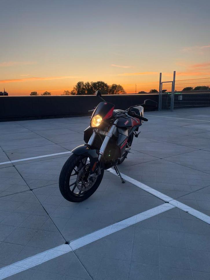 Derbi GPR Nude 77cc Stage6, Fietsen en Brommers, Brommers | Derbi, Gebruikt, Maximaal 45 km/u, Ophalen of Verzenden