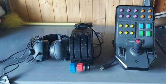 Logitech G Saitek Farming Simulator Side Panel + Koptelefoon, 1 speler, Ophalen of Verzenden, Zo goed als nieuw, Vanaf 3 jaar