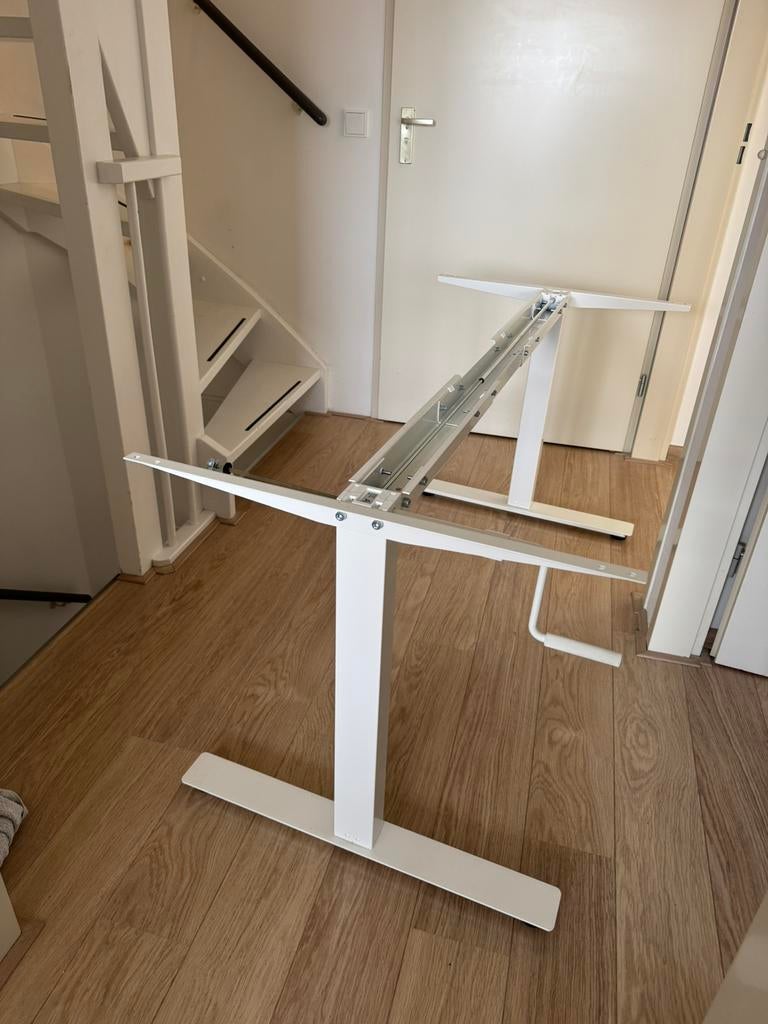Onderstel SKARSTA / TROTTEN verstelbaar zwengel in hoogte, Ophalen, In hoogte verstelbaar, Zo goed als nieuw