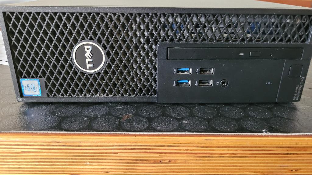 Dell Workstation met Videokaart (Precision 3420), Ophalen, Intel Xeon, Zo goed als nieuw, SSD