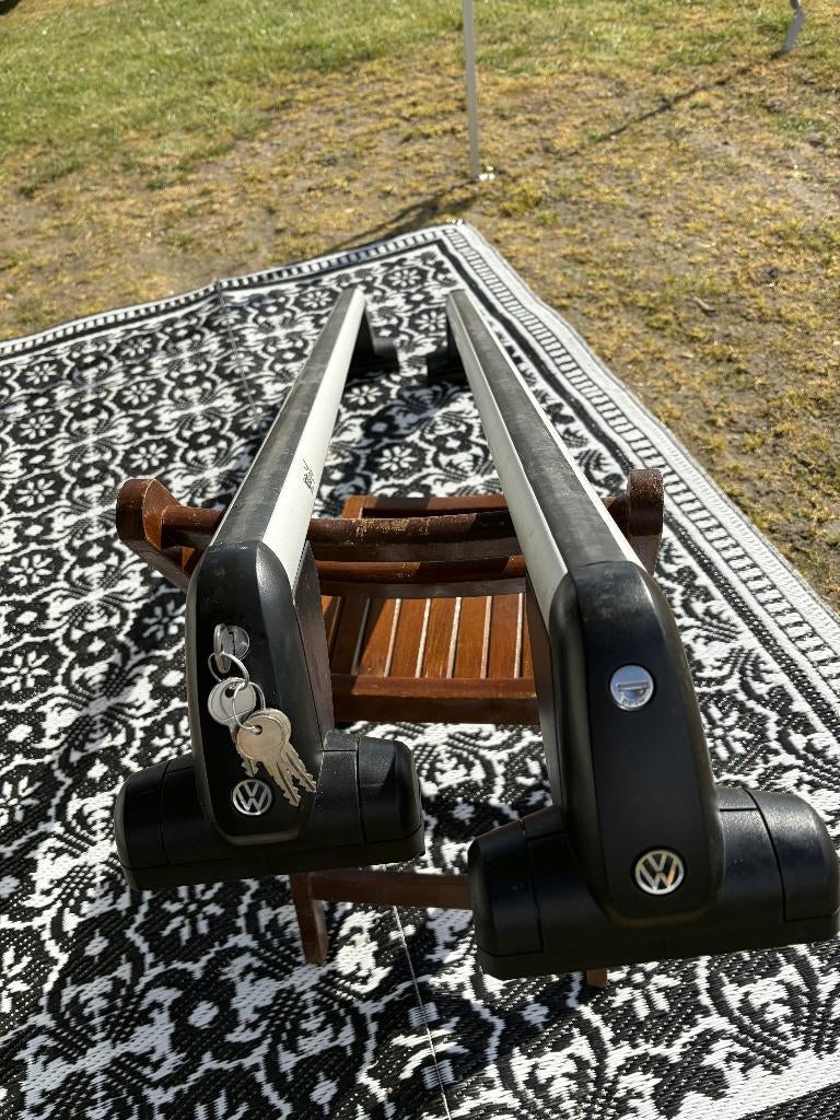 Originele VW Transporter Aluminium Dakdragers met 4 sleutels, Ophalen, Zo goed als nieuw