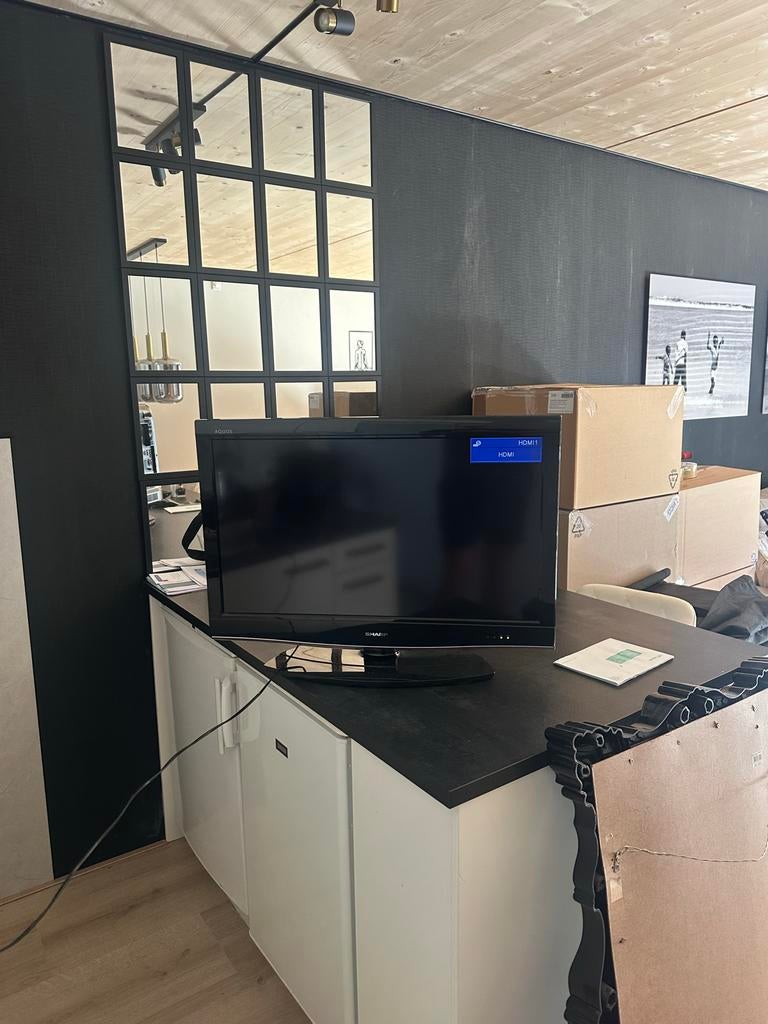 Sharp LC-32DH77E LCD Kleurentelevisie, Ophalen, Gebruikt, 50 Hz, 80 tot 100 cm