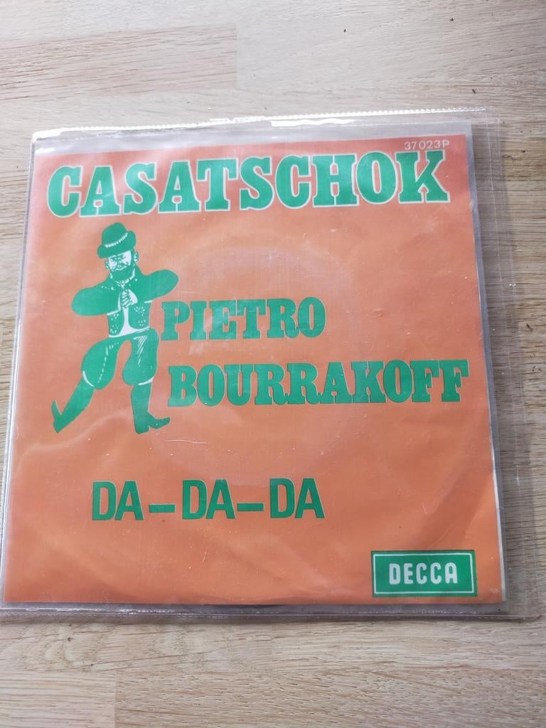 Pietro Bourrakoff , casatschok, Ophalen of Verzenden, Zo goed als nieuw, Pop
