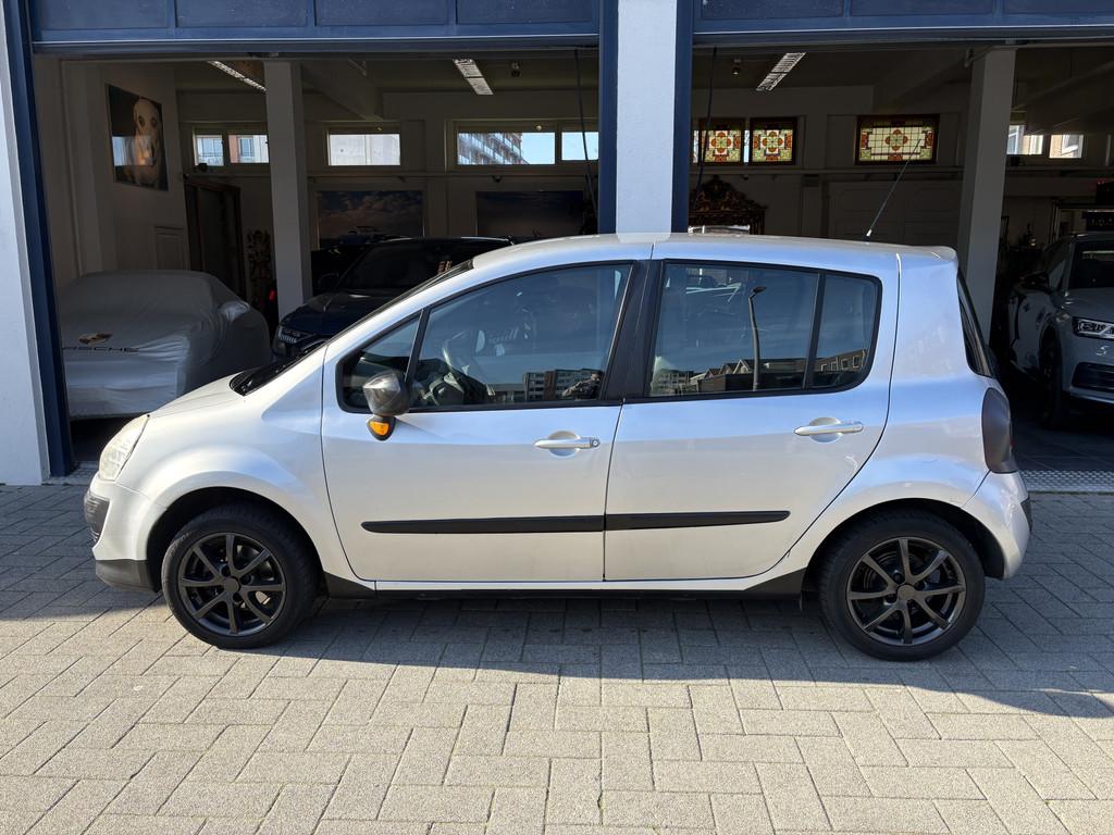 Renault Modus 1.2-16V Night & Day (bj 2011), Voorwielaandrijving, Euro 5, Gebruikt, 4 cilinders