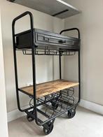 Industriële Wijnkar / wijnrek op wielen, Ophalen, Zo goed als nieuw