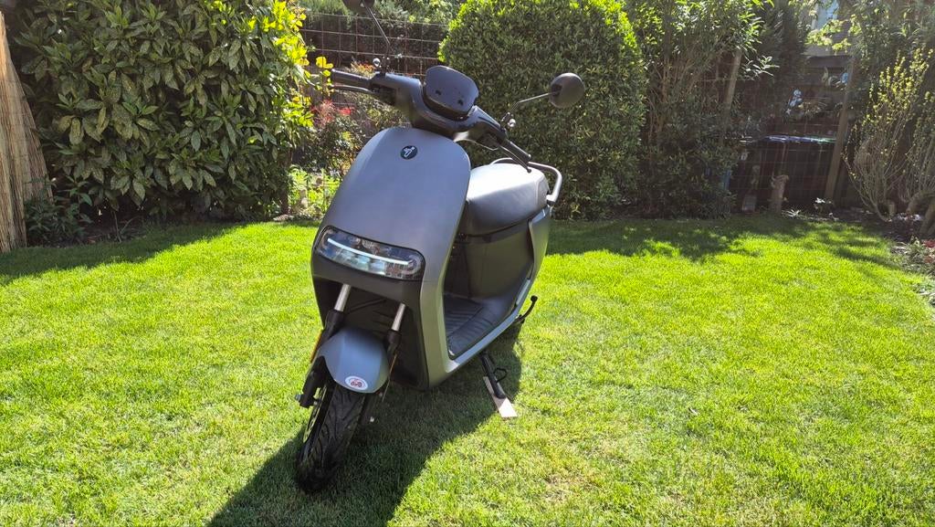 Segway E110S | 3100 km | Altijd binnen gestald | Top staat, Fietsen en Brommers, Scooters | Overige merken, Ophalen, Zo goed als nieuw