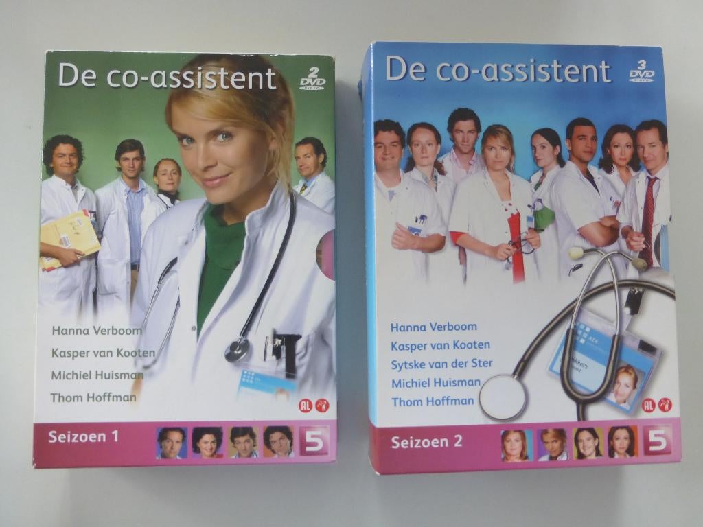 De Co-Assistent seizoen 1 en 2, Alle leeftijden, Ophalen of Verzenden, Zo goed als nieuw, Komedie