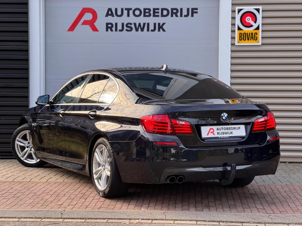 BMW 5-serie 520i M Sport High Executive Memory/Dak/Xenon, Auto's, BMW, Automaat, 12 maanden, Achterwielaandrijving, Gebruikt