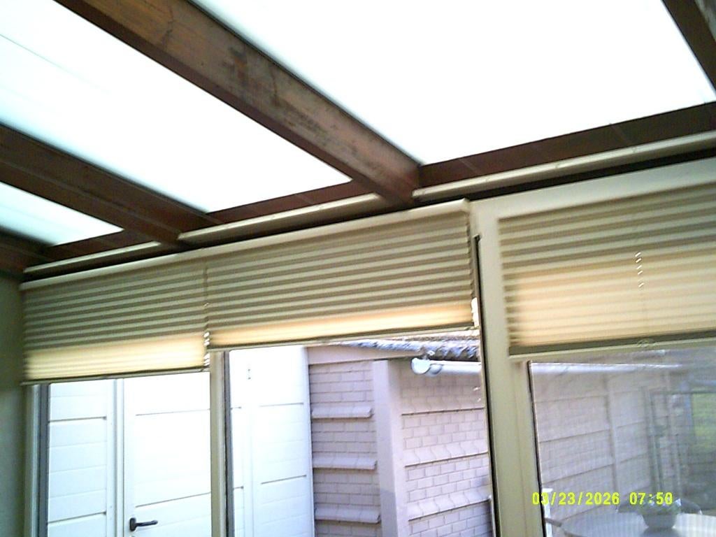 Zonnewering Luxaflex voor dak en ramen als nieuw., 100 tot 150 cm, Zo goed als nieuw, Zonnewering  Plissey met zonwerende kant