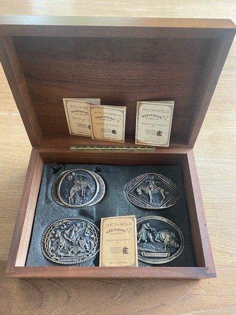 Western Belt Buckles, een unieke complete set riemgespen USA, Losse buckle of gesp, Overige kleuren, Minder dan 95 cm, Ophalen of Verzenden