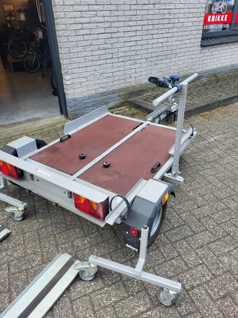 Aanhanger voor driewielfiets en gewone fiets, Auto diversen, Aanhangers en Bagagewagens, Ophalen of Verzenden, Gebruikt