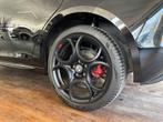 Alfa Romeo Giulietta 1.4 Turbo Sprint | Xenon | Cruise | Pan, Auto's, Alfa Romeo, Keurmerk '100% Onderhouden', 12 maanden, Gebruikt