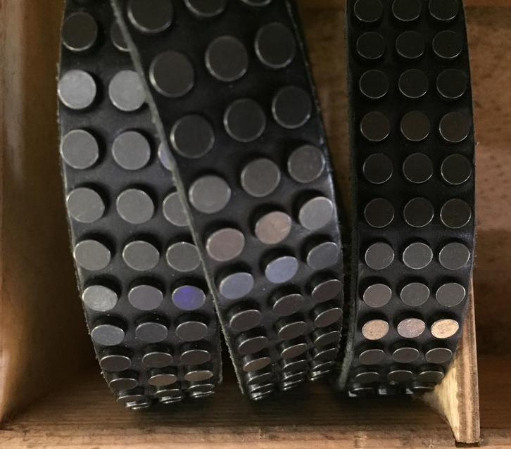 Partij leren studs riemen, Kleding | Dames, Riemen en Ceinturen, Nieuw, 80 tot 90 cm, Overige kleuren, Ophalen