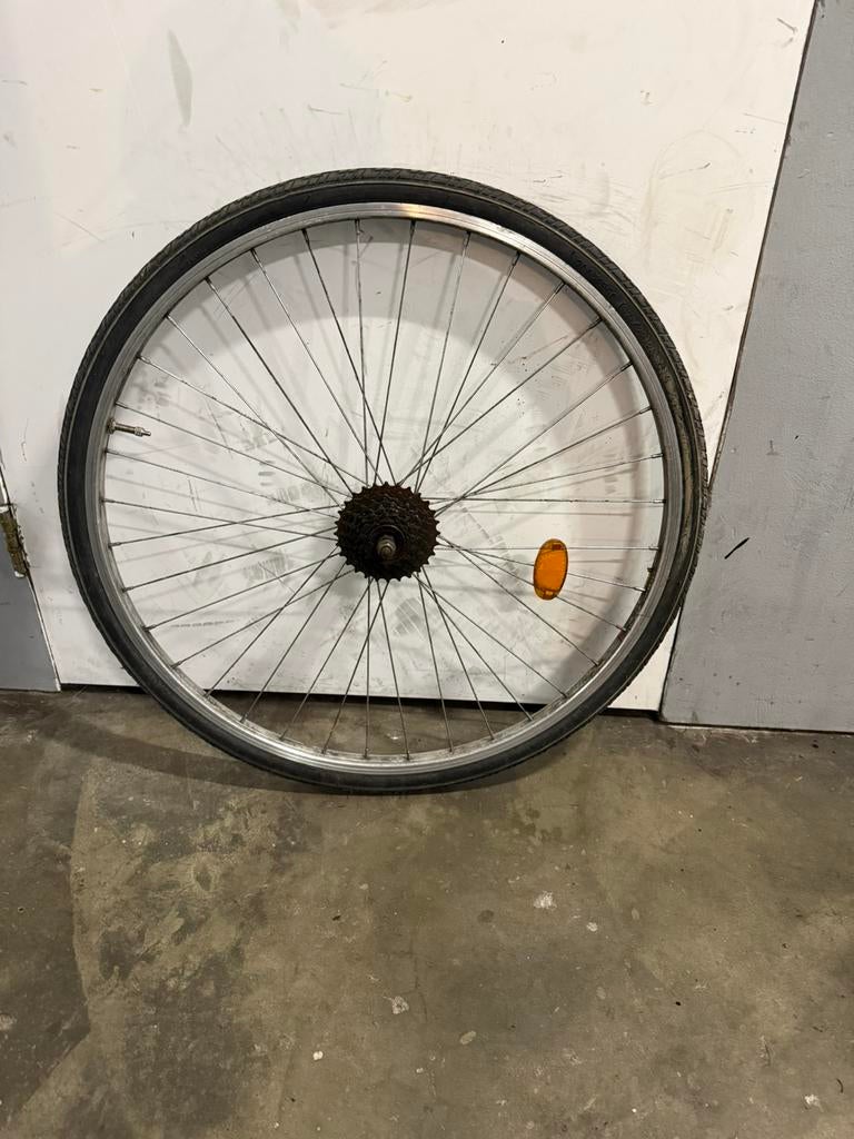 achterwiel 28 inch met 6 speed cassette, Fietsen en Brommers, Fietsonderdelen, Gebruikt, Aluminium, Stadsfiets, Ophalen