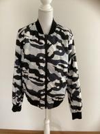 Leuke jongensjas, 2 zijde draagbaar, Ophalen of Verzenden, Zo goed als nieuw, Meisje, Jas