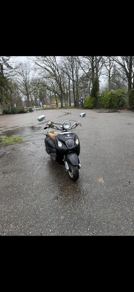 Scooter - start wel, valt snel uit - doe een bod!, Ophalen of Verzenden, Gebruikt, Benzine