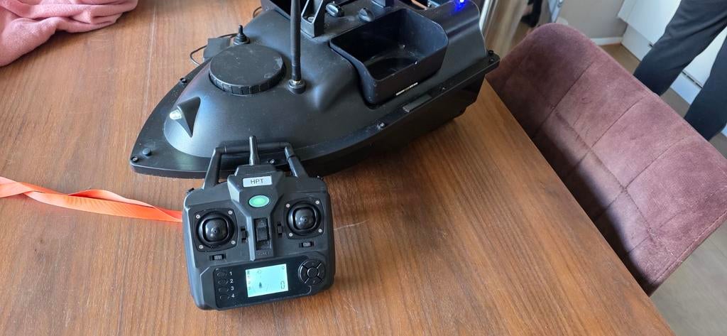 Voerboot met GPS, Watersport en Boten, Ophalen, Zo goed als nieuw, Overige typen